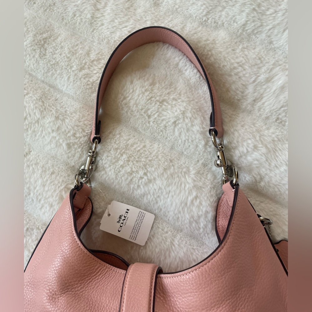 Coach Handbag. - Picture 4 of 16